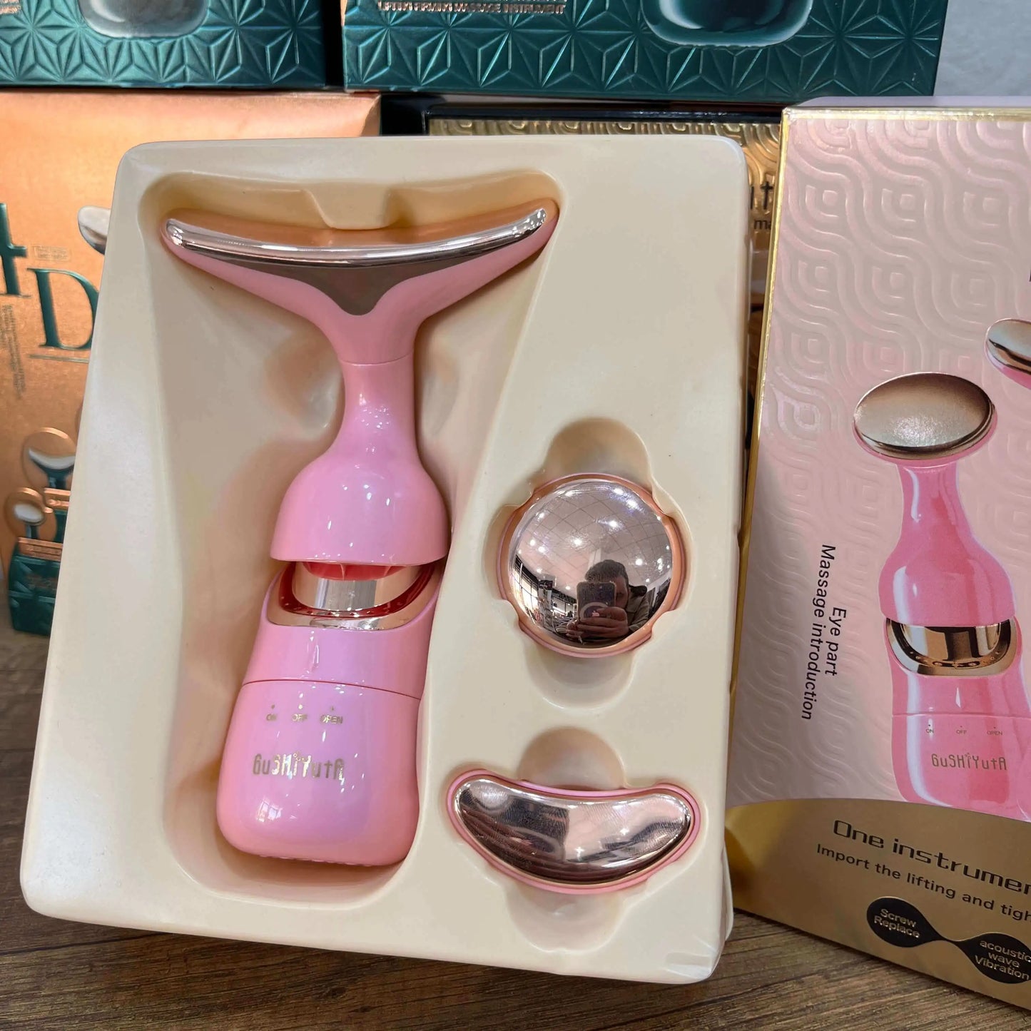 جهاز رفع و نحت وتدليك الوجه والعناية بالبشرة  3في 1